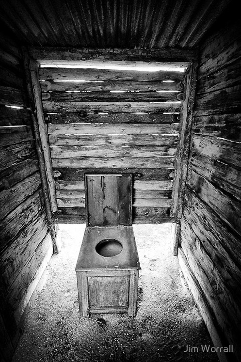 Thunder in the Air - outdoor dunny - toilet - latrine - thunder box - Jim Worrall